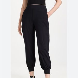 Le Ore black turrin joggers S